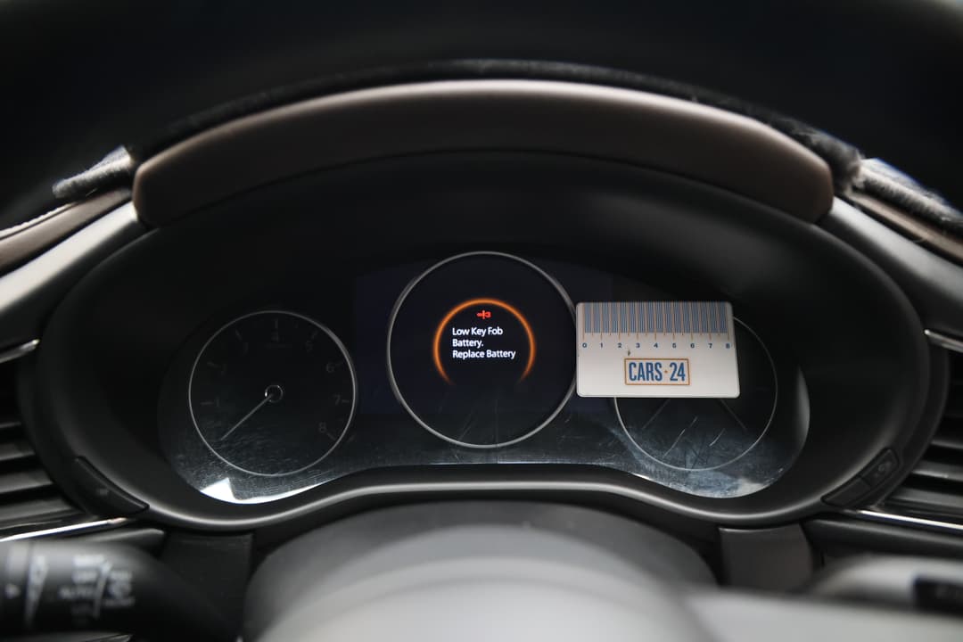 2022 Mazda CX-30 G25 Touring (AWD), Automatic, 77093 km, Miscellaneous Interior Scratch