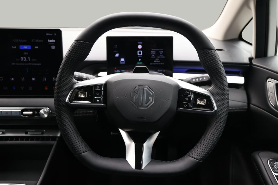 2026 MG Mg4 Urban Ev Essence 43, Automatic, 6015 km, Steering Wheel Close-up