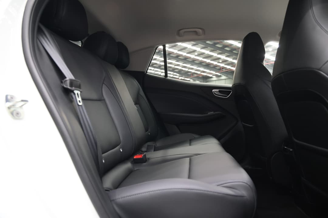 2026 MG Mg4 Urban Ev Essence 43, Automatic, 6015 km, Right Side Rear Door Cabin View