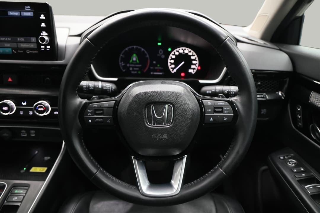 2024 Honda CR-V Vti L (AWD) 5 Seats, Automatic, 25545 km, Steering Wheel Close-up