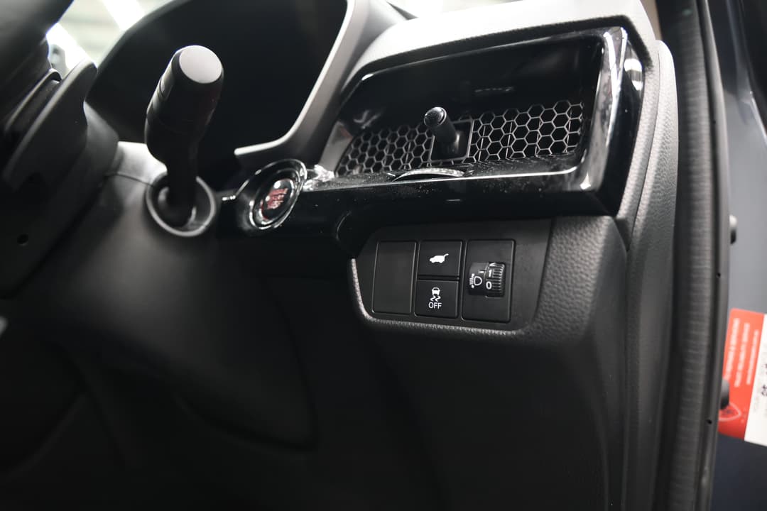 2024 Honda CR-V Vti L (AWD) 5 Seats, Automatic, 25545 km, Utility Switches/Buttons