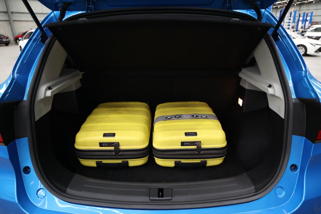 2023 MG ZS Excite, Automatic, 34503 km, Boot Inside View with Luggage