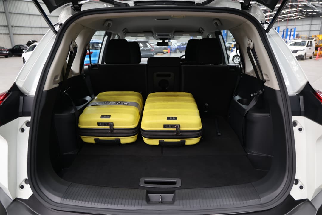 2023 Nissan X-trail St (4WD) 7 Seat, Automatic, 49581 km, Boot Inside View with Luggage