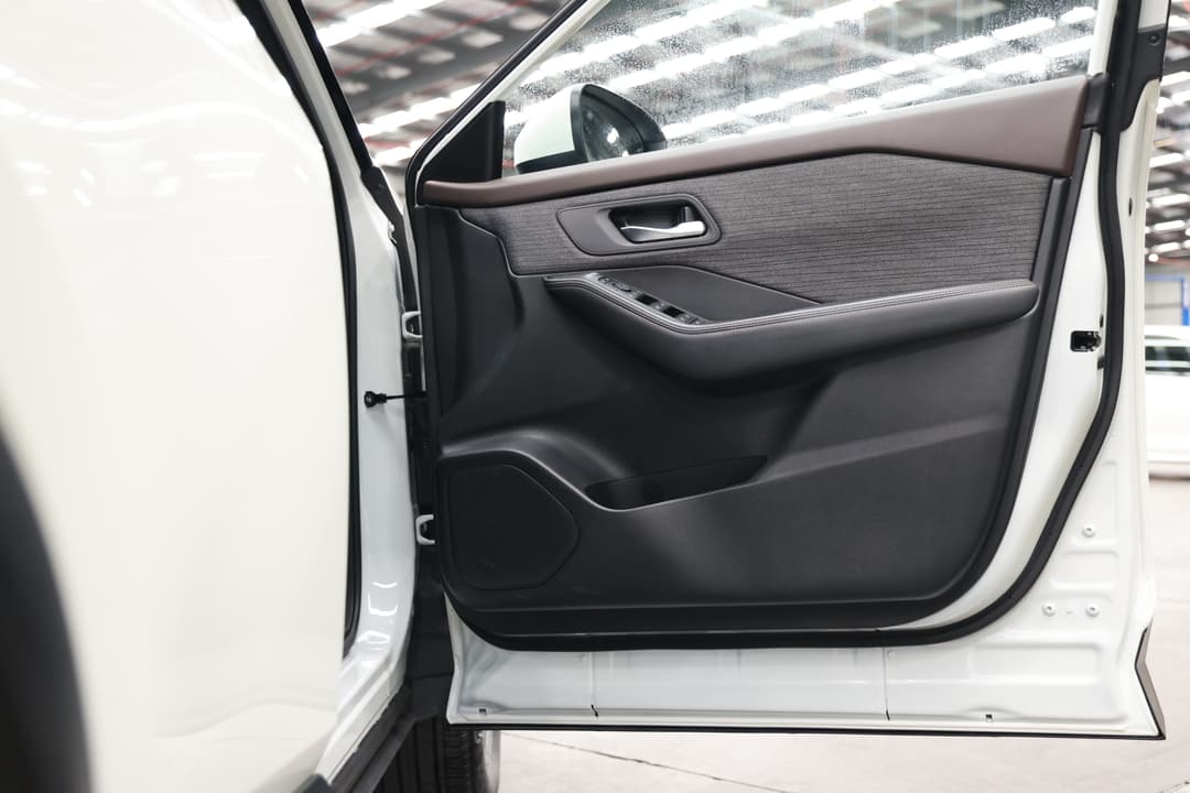 2023 Nissan X-trail St (4WD) 7 Seat, Automatic, 49581 km, Speaker View