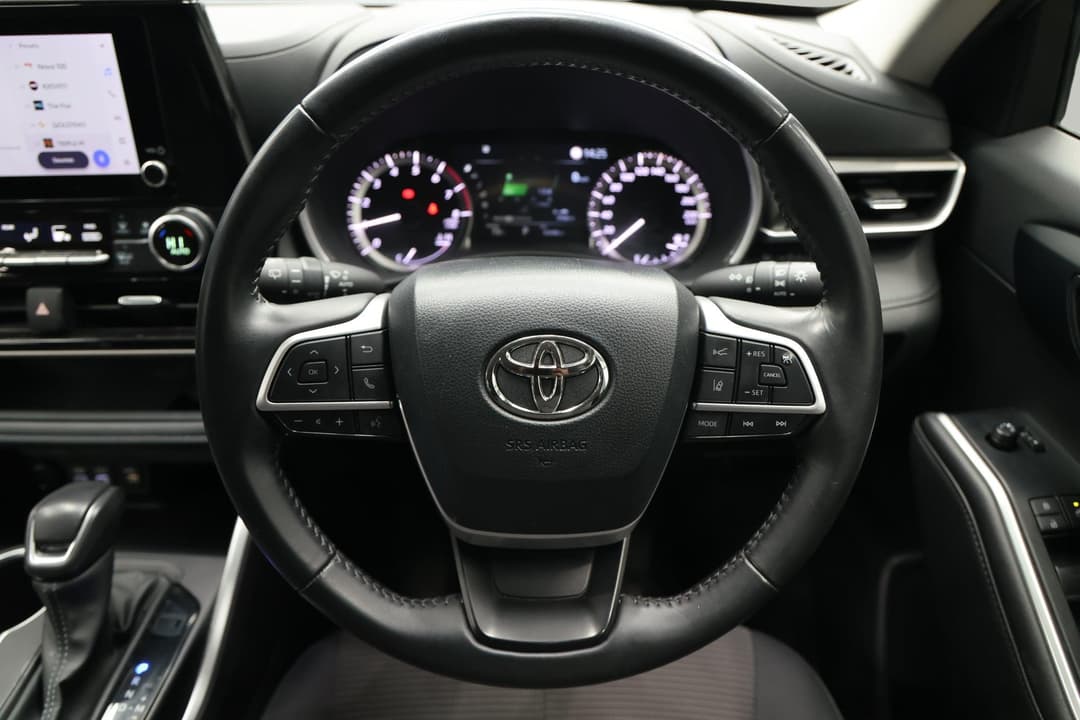 2024 Toyota Kluger Gx AWD, Automatic, 43440 km, Steering Wheel Close-up
