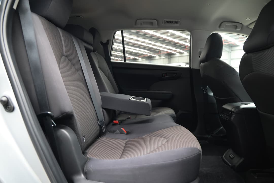 2024 Toyota Kluger Gx AWD, Automatic, 43440 km, Right Side Rear Door Cabin View