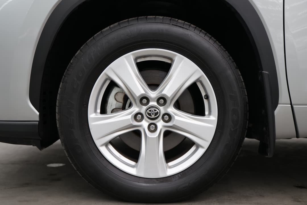 2024 Toyota Kluger Gx AWD, Automatic, 43440 km, Left Front Wheel