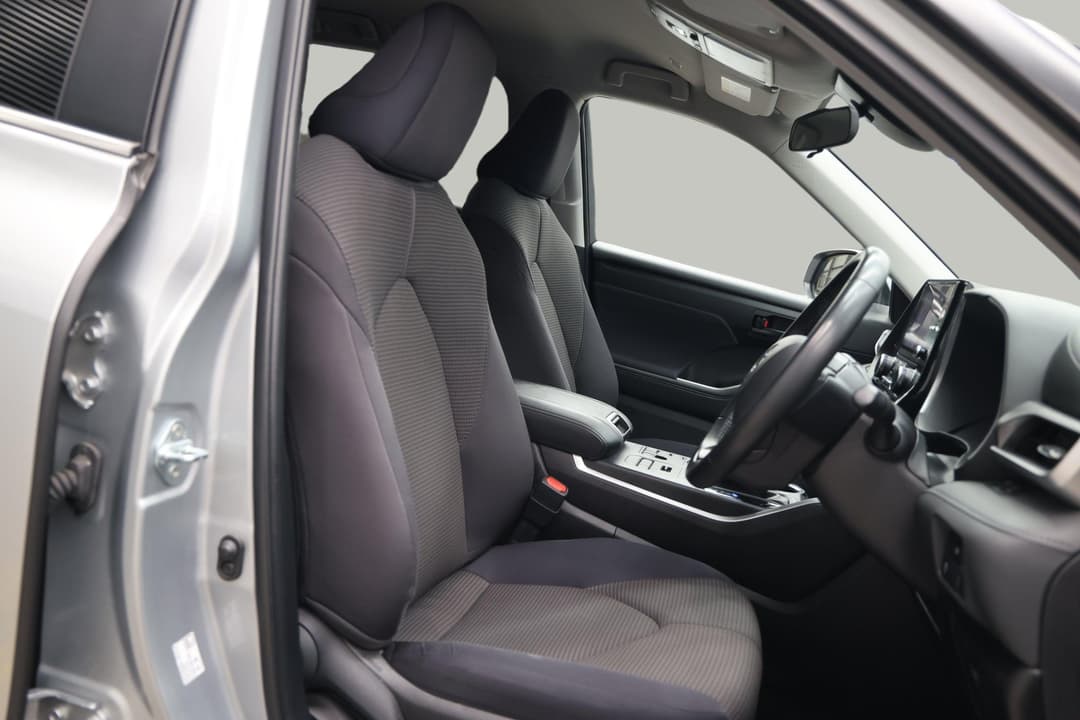 2024 Toyota Kluger Gx AWD, Automatic, 43440 km, Right Side Front Door Cabin View