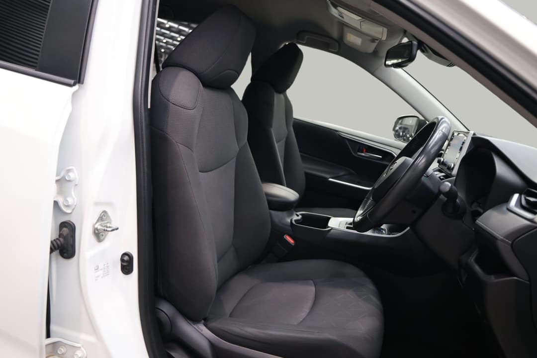 2022 Toyota RAV4 Gxl (2WD), Automatic, 74599 km, Right Side Front Door Cabin View