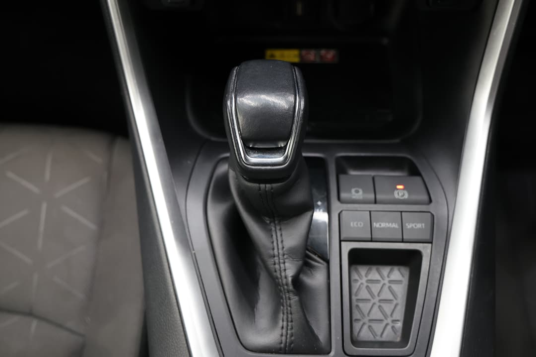 2022 Toyota RAV4 Gxl (2WD), Automatic, 74599 km, Gear Lever 
