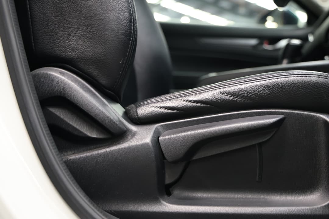 2019 Mazda CX-5 Maxx Sport (4x2), Automatic, 91518 km, Drivers Side Adjustment Panel