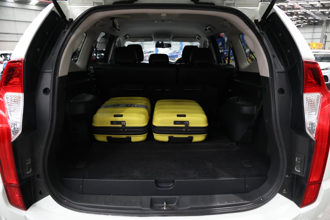 2016 Mitsubishi Pajero Sport Exceed (4x4) 7 Seat, Automatic, 167083 km, Boot Inside View with Luggage
