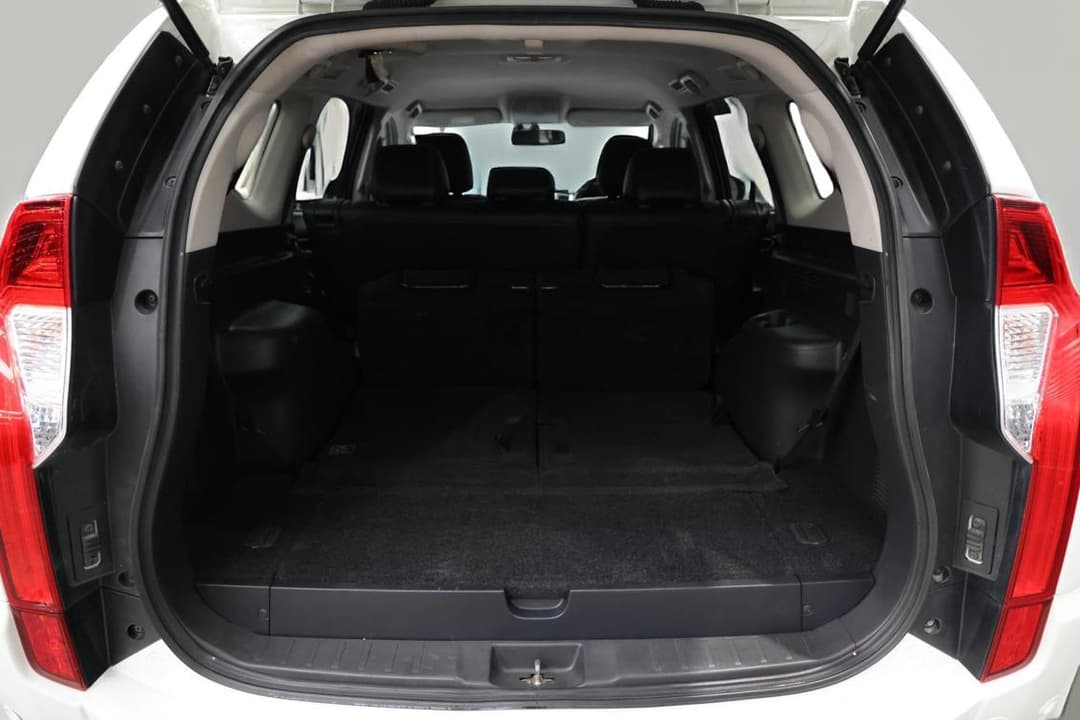 2016 Mitsubishi Pajero Sport Exceed (4x4) 7 Seat, Automatic, 167083 km, Boot Inside View