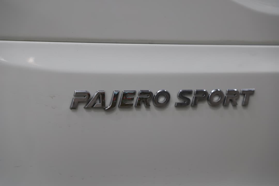 2016 Mitsubishi Pajero Sport Exceed (4x4) 7 Seat, Automatic, 167083 km, Badge (Boot Left Side)