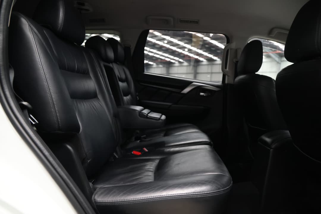 2016 Mitsubishi Pajero Sport Exceed (4x4) 7 Seat, Automatic, 167083 km, Right Side Rear Door Cabin View