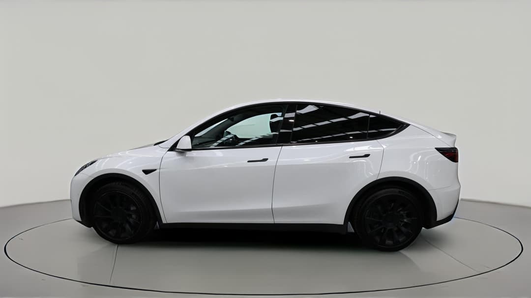 2022 Tesla Model Y Rear-wheel Drive, Automatic, 59368 km, Left Side View
