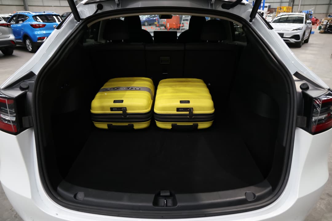 2022 Tesla Model Y Rear-wheel Drive, Automatic, 59368 km, Boot Inside View with Luggage
