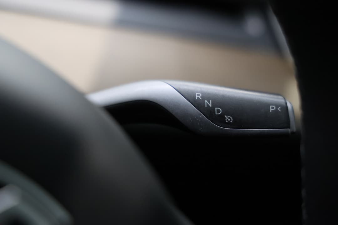 2022 Tesla Model Y Rear-wheel Drive, Automatic, 59368 km, Gear Lever 