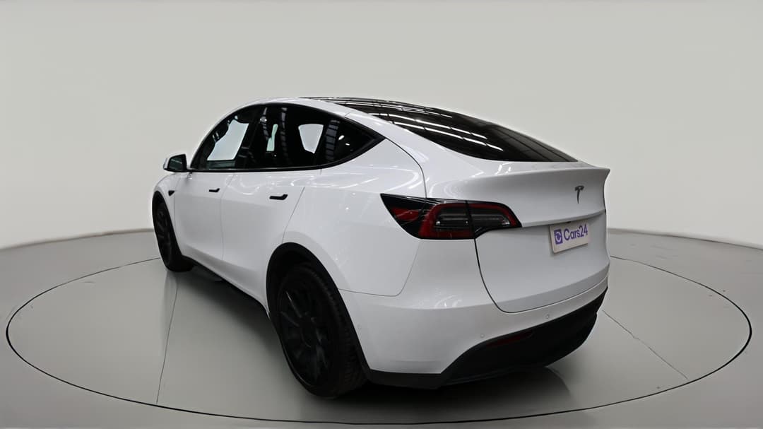 2022 Tesla Model Y Rear-wheel Drive, Automatic, 59368 km, Left Back Diagonal (45- Degree) View