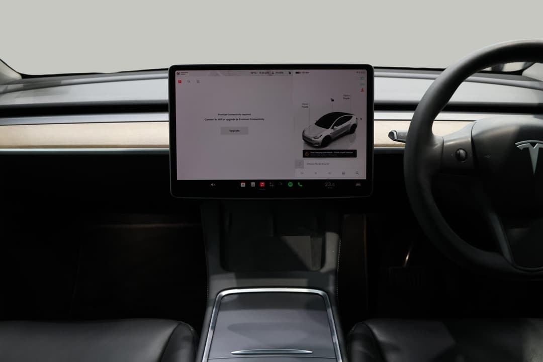 2022 Tesla Model Y Rear-wheel Drive, Automatic, 59368 km, Center Console