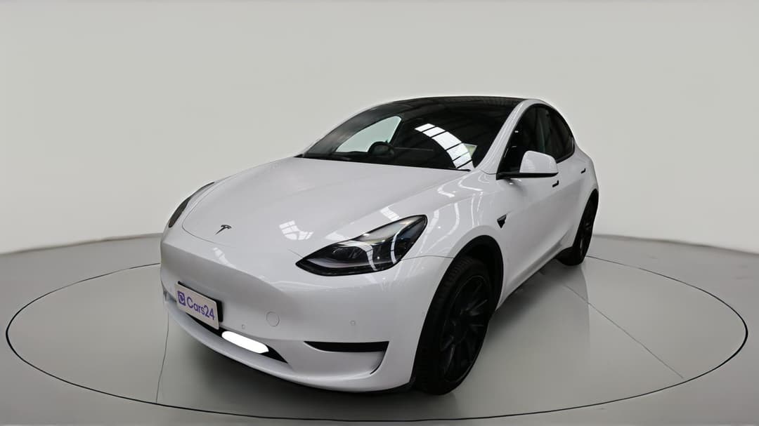2022 Tesla Model Y Rear-wheel Drive, Automatic, 59368 km, Left Front Diagonal (45- Degree) View