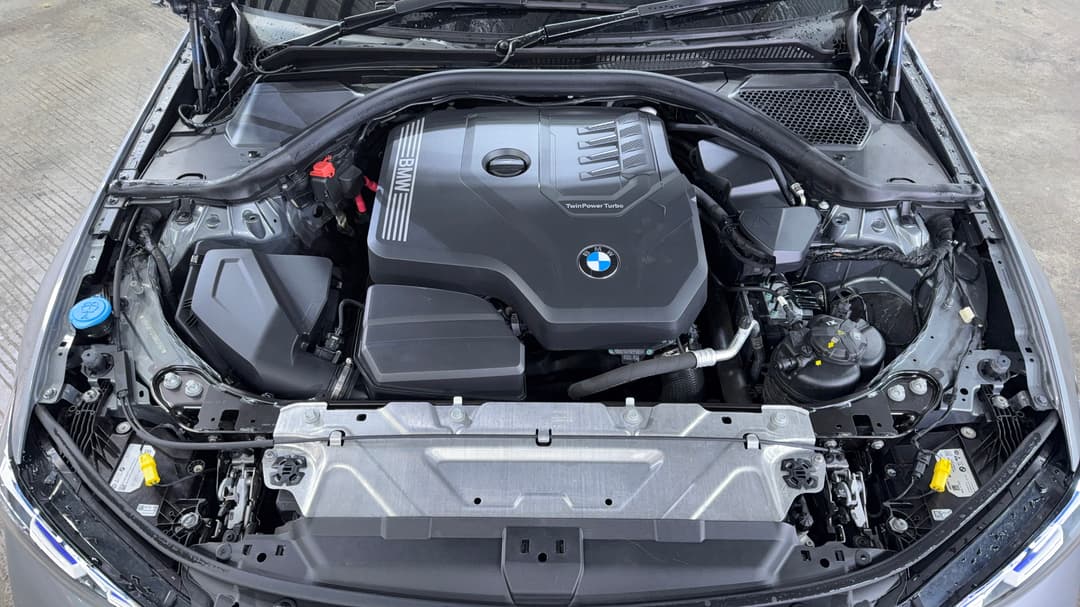 Open Bonnet (Engine)