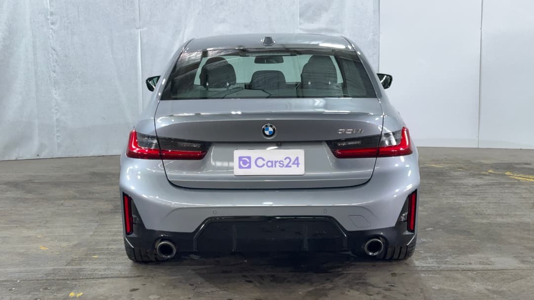 Back/Rear View