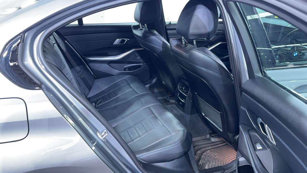 Right Side Rear Door Cabin View