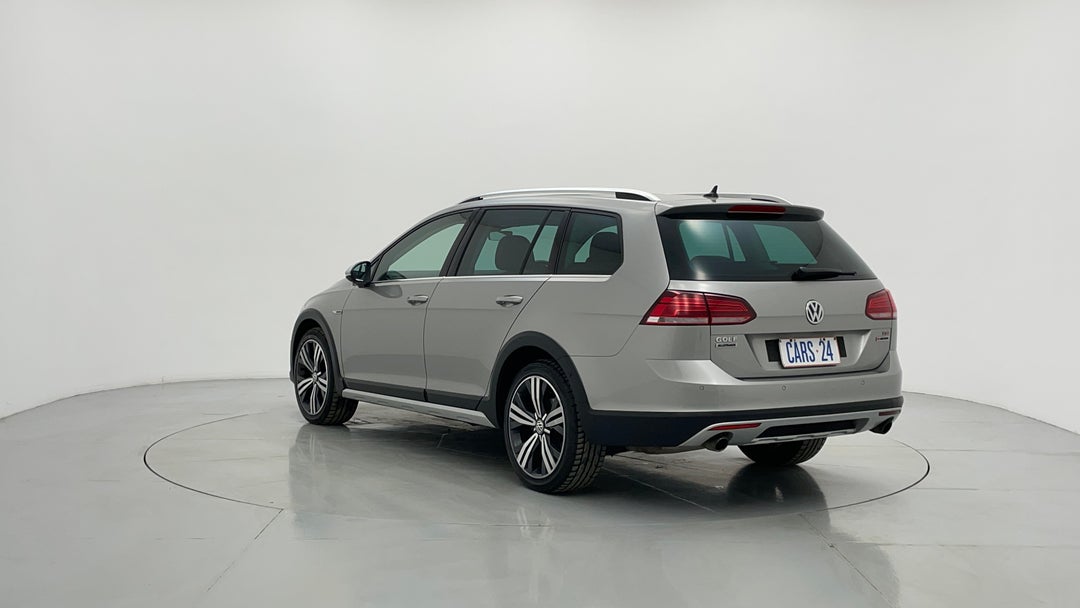 Left Back Diagonal (45- Degree) View