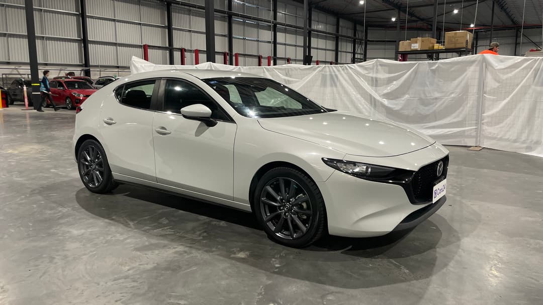 2024 Mazda Mazda3 G20 Evolve, Automatic, 19115 km, Right Front Diagonal (45- Degree) View