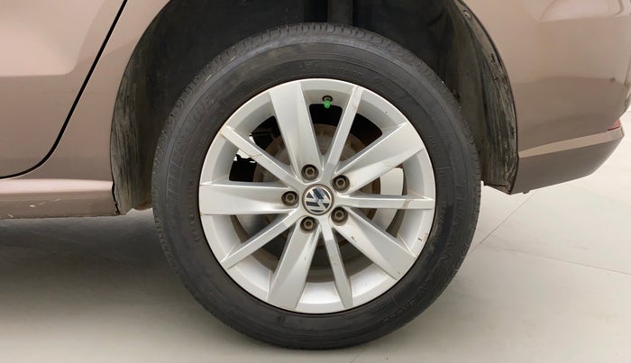 2016 Volkswagen Ameo HIGHLINE1.2L, Petrol, Manual, 99,101 km, Left Rear Wheel