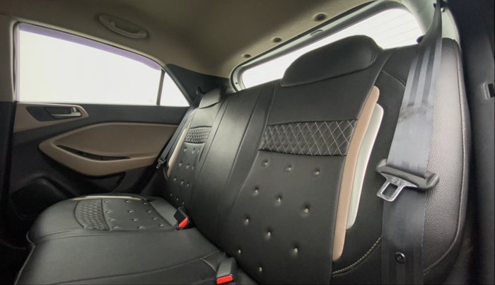 2017 Hyundai Elite i20 ASTA 1.4 CRDI, Diesel, Manual, 22,883 km, Right Side Rear Door Cabin