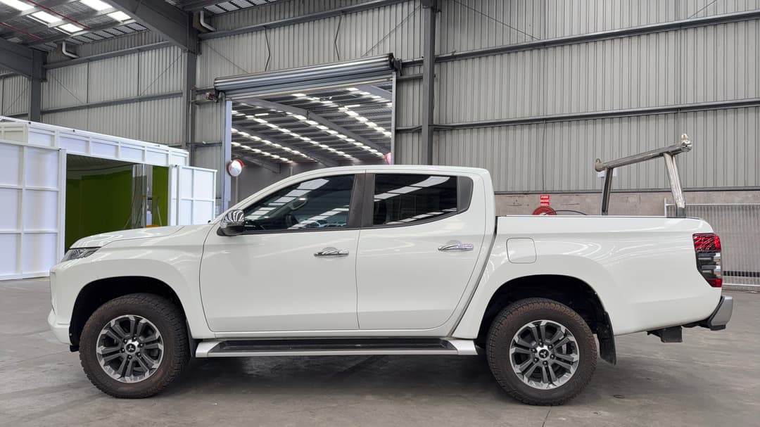 2021 Mitsubishi Triton Gls (4x4), Automatic, 64547 km, Left Side View