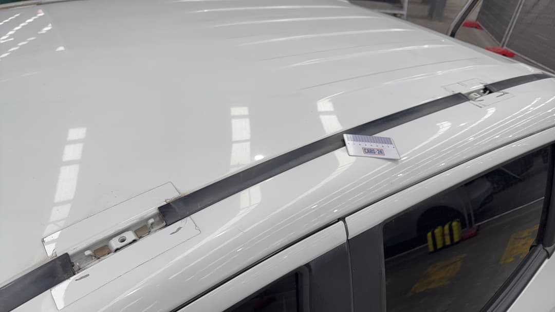 2021 Mitsubishi Triton Gls (4x4), Automatic, 64547 km, Roof Rack LHS Scratch