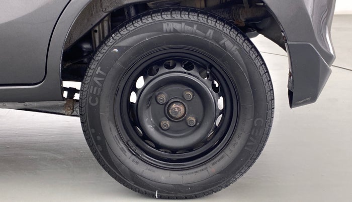 2015 Maruti Alto 800 LXI, Petrol, Manual, 70,604 km, Left Rear Wheel