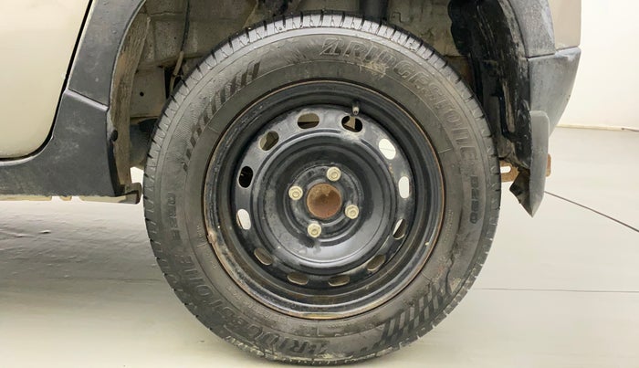 2016 Mahindra Kuv100 K4 6 STR, Petrol, Manual, 18,437 km, Left Rear Wheel
