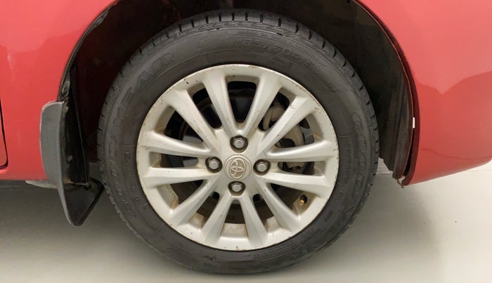 2011 Toyota Etios V, Petrol, Manual, 81,877 km, Right Front Wheel