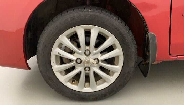 2011 Toyota Etios V, Petrol, Manual, 81,877 km, Left Front Wheel