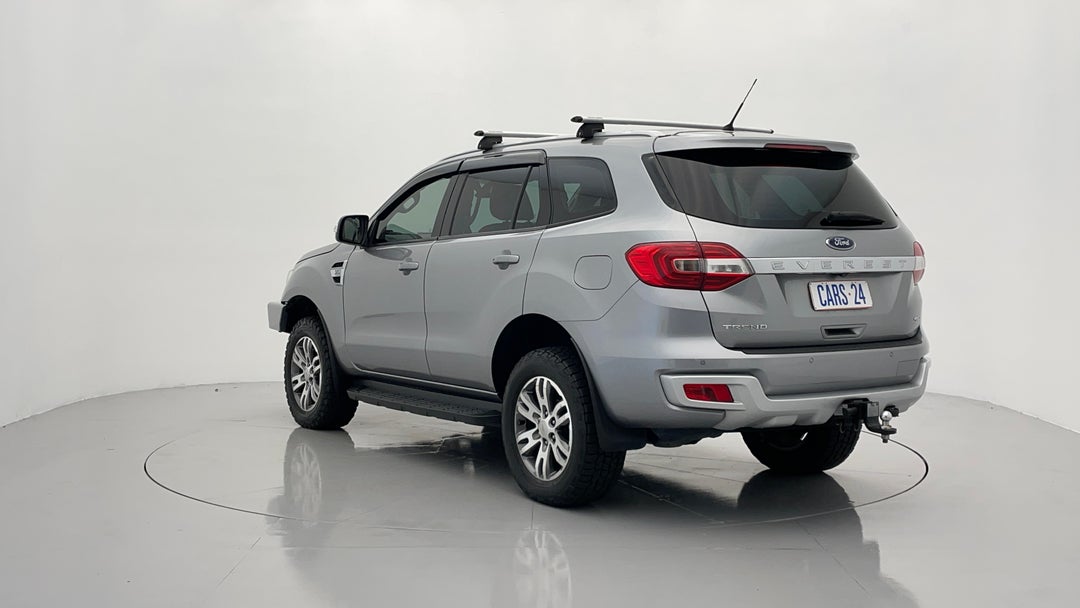 Left Back Diagonal (45- Degree) View