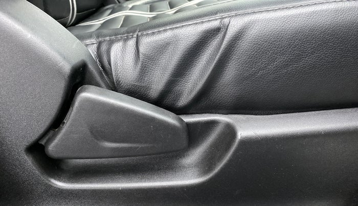 2019 Datsun Redi Go A, Petrol, Manual, 38,846 km, Driver Side Adjustment Panel