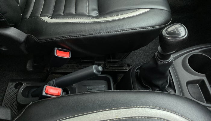 2019 Datsun Redi Go A, Petrol, Manual, 38,846 km, Gear Lever
