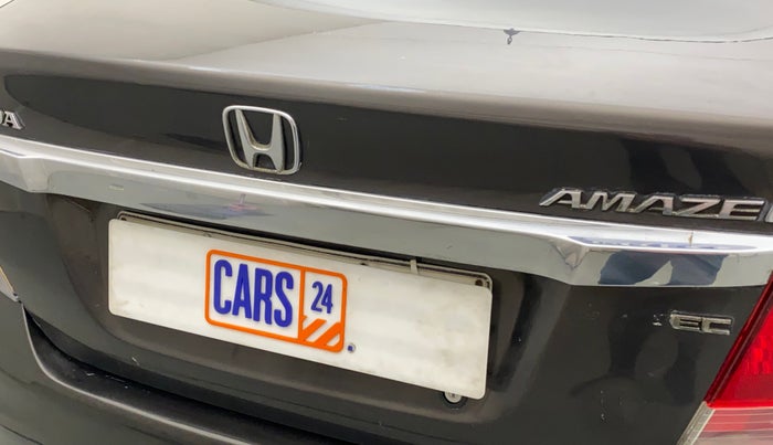 2015 Honda Amaze 1.2L I-VTEC S, Petrol, Manual, 50,463 km, Dicky (Boot door) - Minor scratches