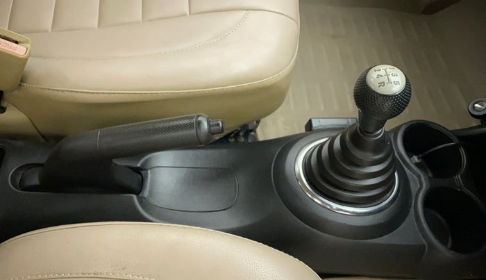 2015 Honda Amaze 1.2L I-VTEC S, Petrol, Manual, 50,463 km, Gear Lever