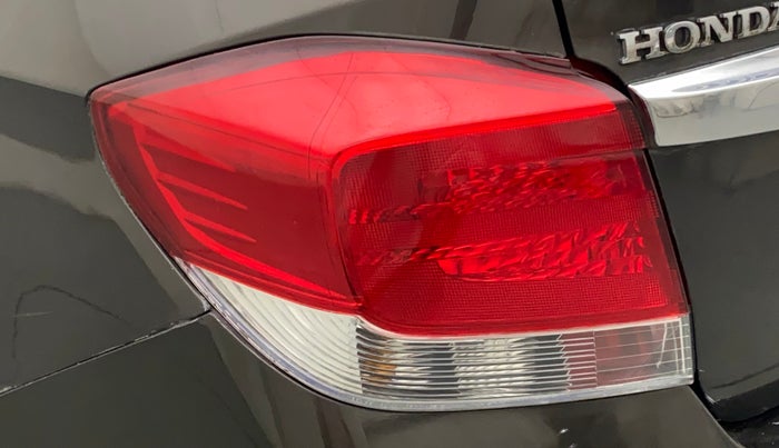 2015 Honda Amaze 1.2L I-VTEC S, Petrol, Manual, 50,463 km, Left tail light - Minor scratches