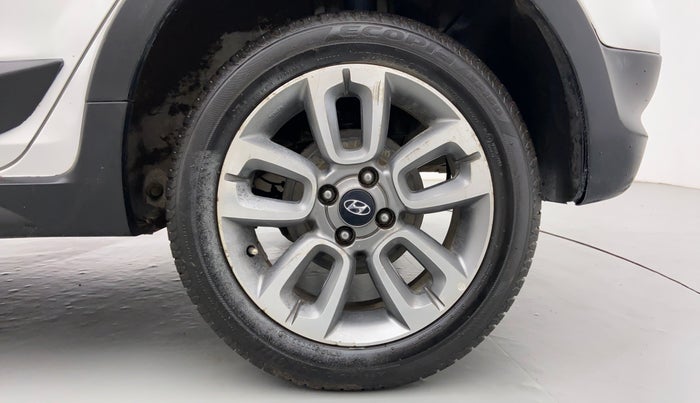 2015 Hyundai i20 Active 1.4 SX, Diesel, Manual, 33,616 km, Left Rear Wheel