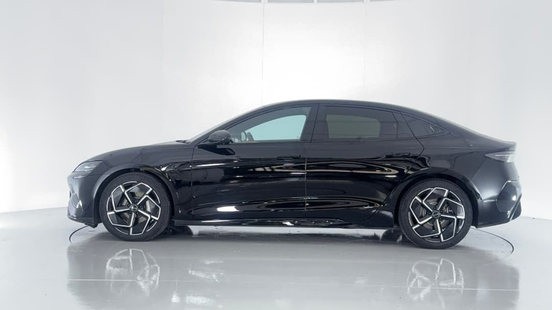 2023 Byd Seal Performance, Automatic, 18708 km, Left Side View