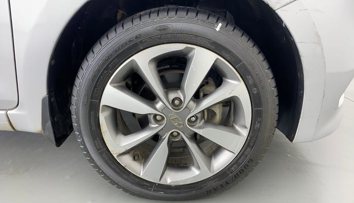 2015 Hyundai Elite i20 Sportz(O) 1.2 VTVT MT, Petrol, Manual, 30,507 km, Right Front Wheel