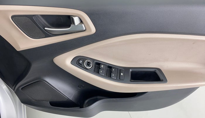 2015 Hyundai Elite i20 Sportz(O) 1.2 VTVT MT, Petrol, Manual, 30,507 km, Driver Side Door Panels Control