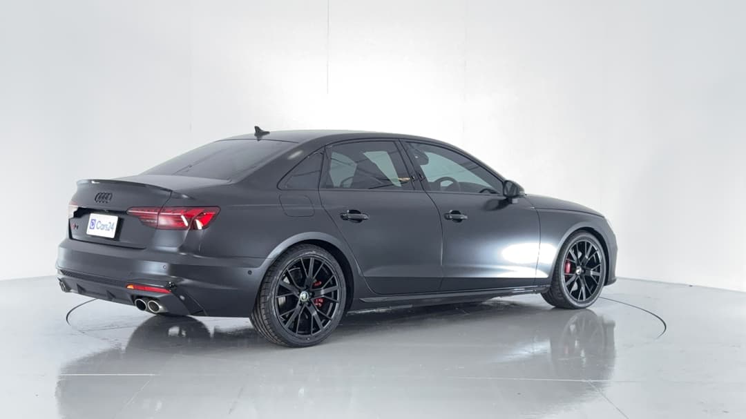 2023 Audi S4 3.0 Tfsi Quattro, Automatic, 31533 km, Right Back Diagonal (45- Degree) View