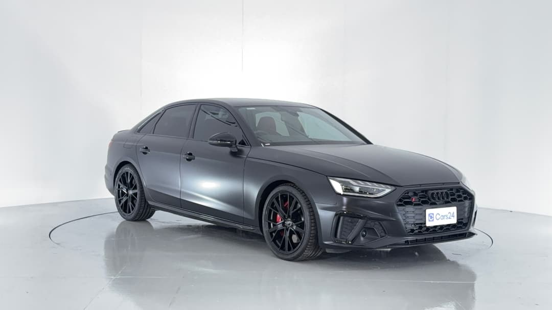 2023 Audi S4 3.0 Tfsi Quattro, Automatic, 31533 km, Right Front Diagonal (45- Degree) View